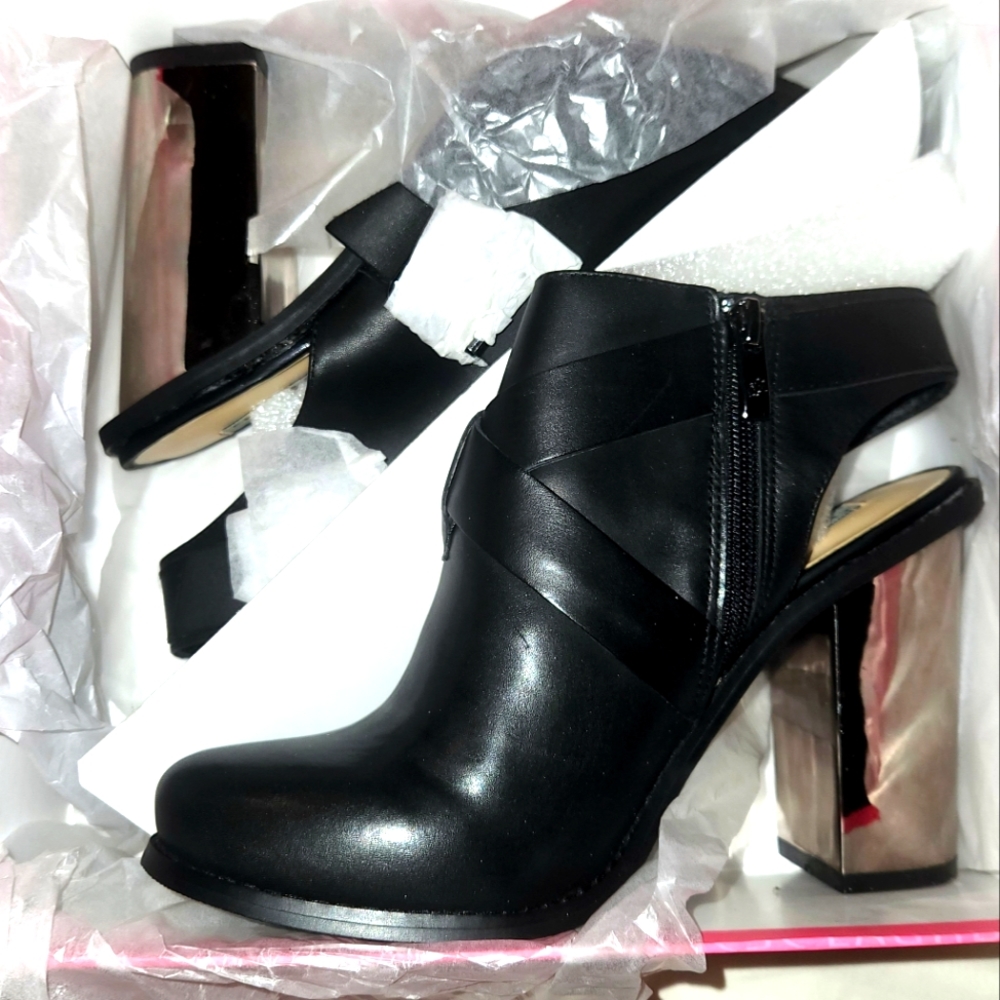 Kristin Cavallari x Chinese Laundry Bootie with Mirrored Heel NWT size 9